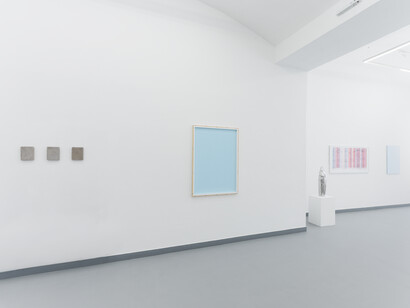 Various artists, Fine gestures, strong structures, exhibition view. Courtesy of Ani Molnár Gallery. Photo by Réka Hegyháti