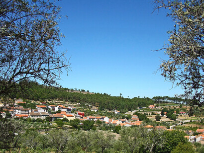 2013, Cunha Alta, como freguesía fue suprimida el 28 de enero de 2013, en aplicación de una resolución de la Asamblea de la República portuguesa al unirse con las freguesias de Mangualde y Mesquitela, Portugal