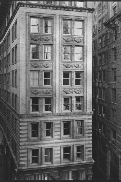 Nicholas Nixon, View from Washington Street, Boston, 2008 © Nicholas Nixon, courtesy Fraenkel Gallery, San Francisco