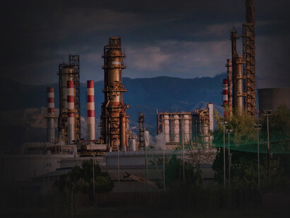 La fragilidad del modelo, en lo que se refiere a la energía basada en material fósil con importaciones de petróleo