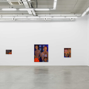 Aly Helyer, Weight of love, exhibition view. Courtesy of Almine Rech