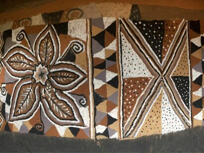 Painted Houses: Southern Ethiopia (No. 18), 2011-2013, C-print, edition of 10, image: 39 3/8 x 27 1/2 inches, sheet: 41 3/8 x 29 1/2 inches © Hans Silvester, courtesy Marlborough Gallery, New York