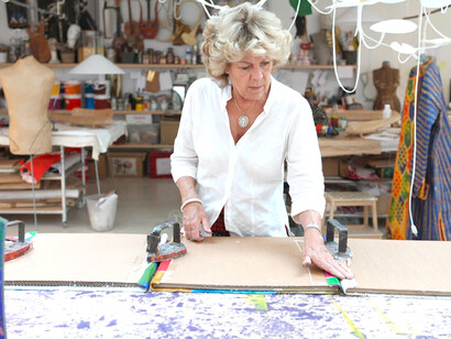 Isabelle de Borchgrave. Il a fallu beaucoup d'essais et d'erreurs avant de connaître les bonnes proportions à appliquer à la peinture pour que le résultat final soit harmonieux