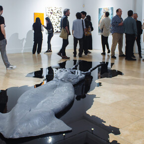 Varios artistas, Capitaloceno, vista de exhibición. Cortesía de proyectoamil