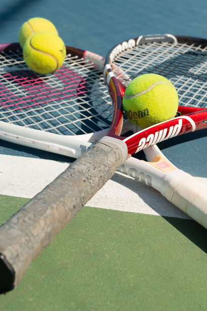 Roland Garros volvió a demostrar por qué es uno de los escenarios más exigentes del tenis mundial, con una final de más de cuatro horas disputada sobre la tradicional tierra batida parisina