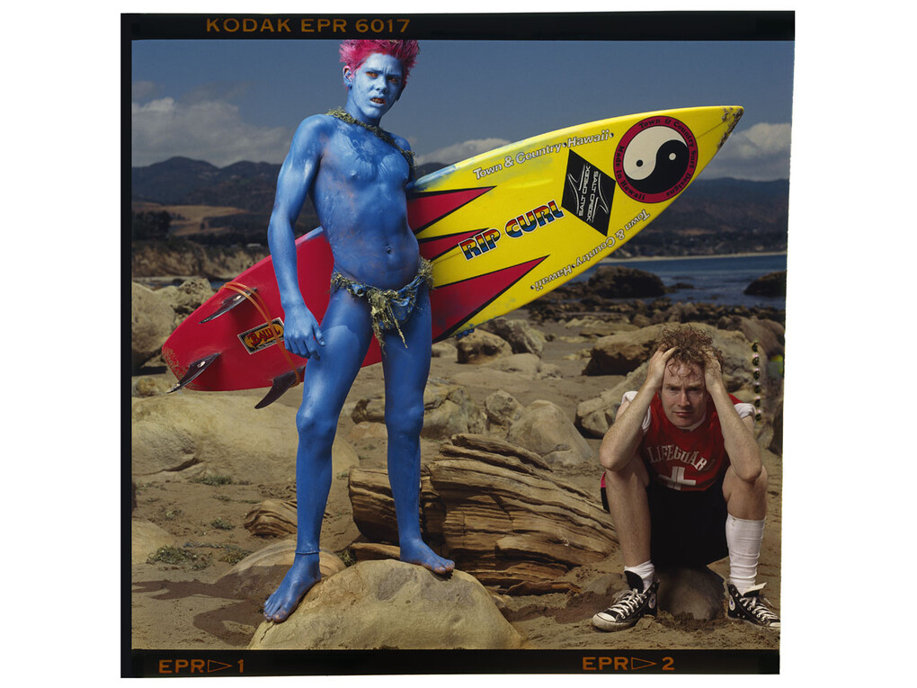 Annie Leibovitz, Malcolm McLaren and Christian Fletcher, Point Dume, California, 1985, archival pigment print, 30.5 x
30.5 inches/77.5 x 77.5 cm / © Annie Leibovitz