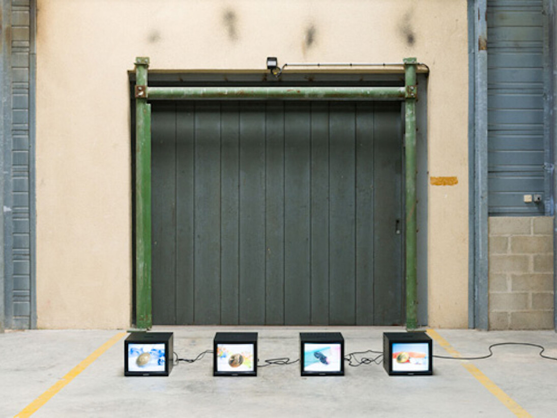 Kan Xuan, Light, Exhibition view. Courtesy of Galleria Continua
