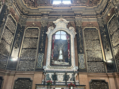 Ossuary Chapel, Church of San Bernardino alle Ossa. Interior front view, Milan, Italy
