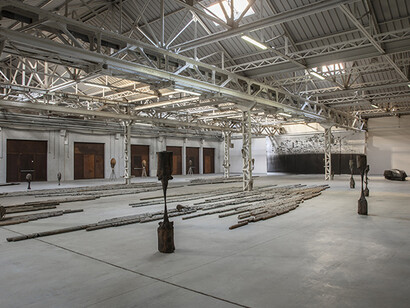 Giorgio Andreotta Calò
“La scultura lingua morta III”, exhibition view, Sprovieri Gallery, London, 2015
Courtesy Sprovieri Gallery, London
Photo: Riccardo Abate