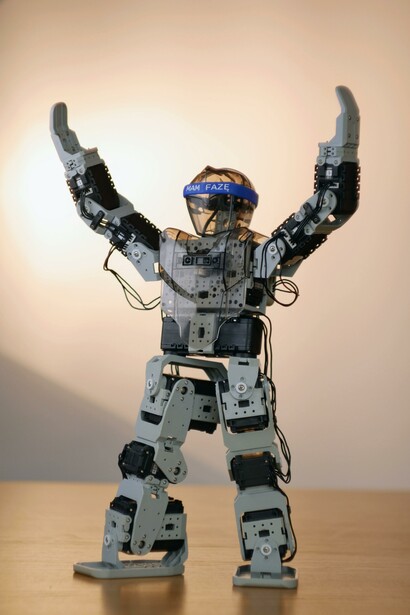 Robotica: la fisiologia potrebbe andare incontro a un sovvertimento degli equilibri biologici operato da metodi naturali e artificiali 