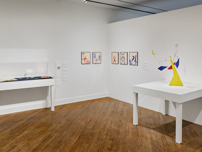 Alexander Calder, Calder, at home, among friends, exhibition view. Courtesy of San Jose Museum of Art