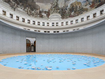 Céleste Boursier-Mougenot, vue d'exposition. Avec l'aimable autorisation de la Collection Pinault