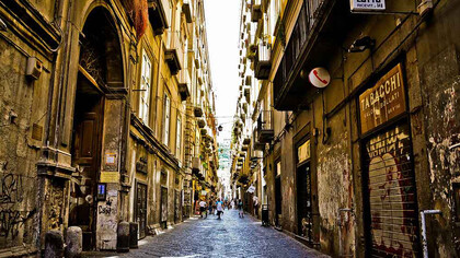 Spaccanapoli, la división entre el norte y el sur de Nápoles