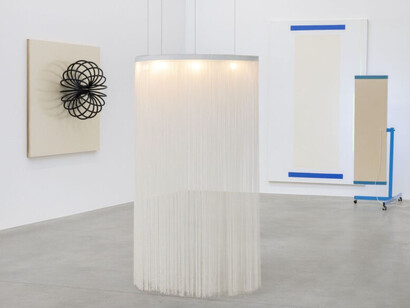John Armleder, Furniture sculptures, exhibition view. Courtesy of Galerie Mehdi Chouakri