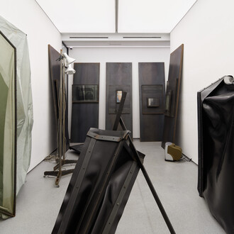 Ensamblajes sensibles. El abismo de lo real en la obra de Ángeles Marco, exhibition view. Courtesy of 1 Mira Madrid