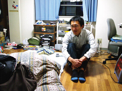 Un joven que se niega a salir de su habitación