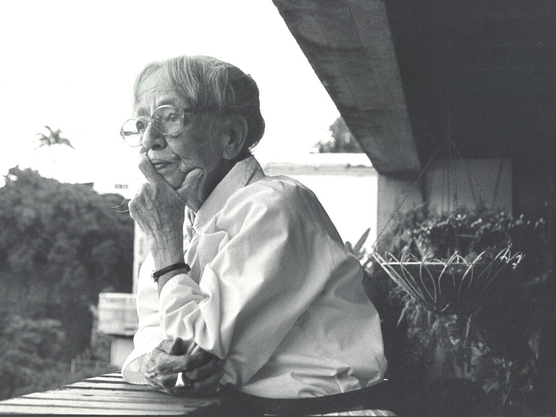 Gego, 1988, Photo: Gerd Leufert, © Fundación Gego, Courtesy Dominique Lévy Gallery, New York / London
