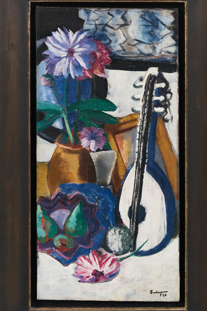 Max Beckmann, Stilleben mit violetten dahlien (Still life with violet dahlias), 1926. Courtesy of Hauser & Wirth Gallery