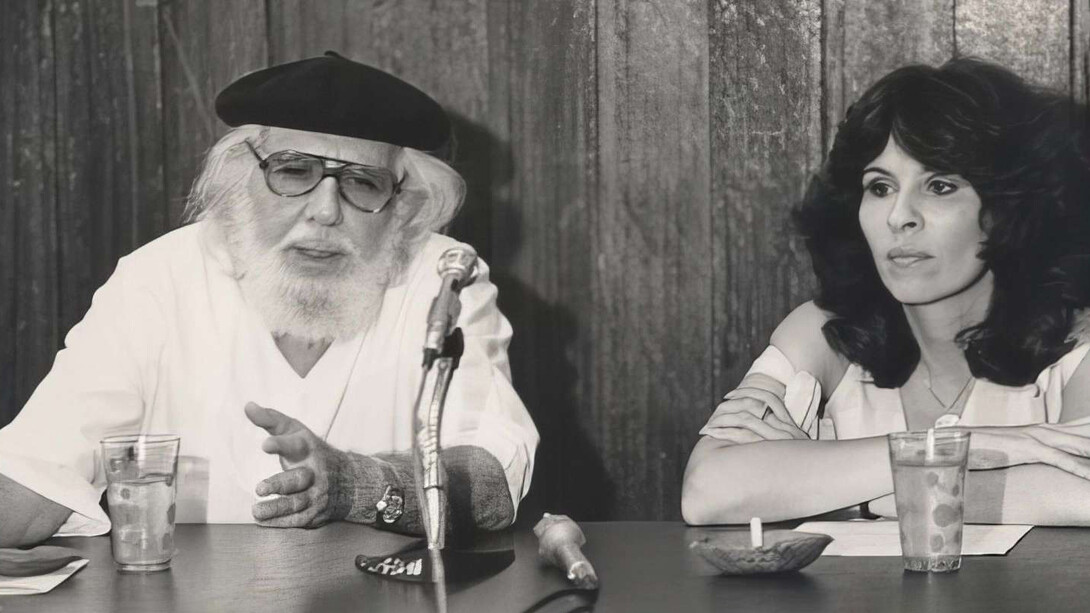 Ernesto Cardenal y Gioconda Belli comparten una trayectoria de compromiso literario y político que los enfrentó al régimen autoritario de Daniel Ortega en Nicaragua