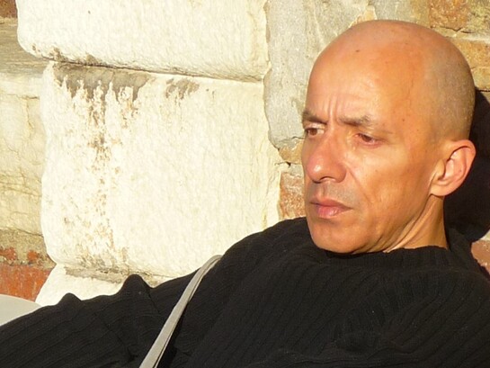 Un’intensa espressione del regista, librettista, scenografo e costumista Carlo Pasquini