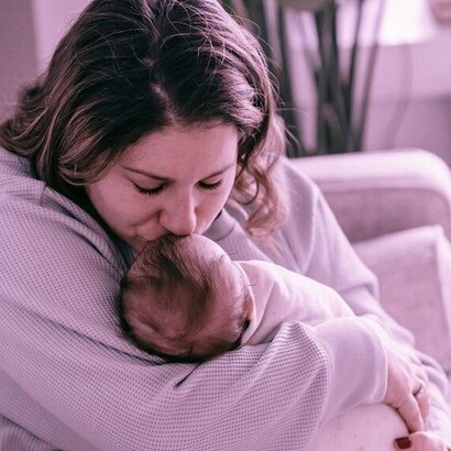 Más allá del asunto del género, el arrullo es, sobre todo, materno