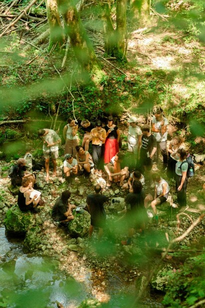 The Robida collective, Between roots and crowns: branches as a porous border. Courtesy of MG+MSUM