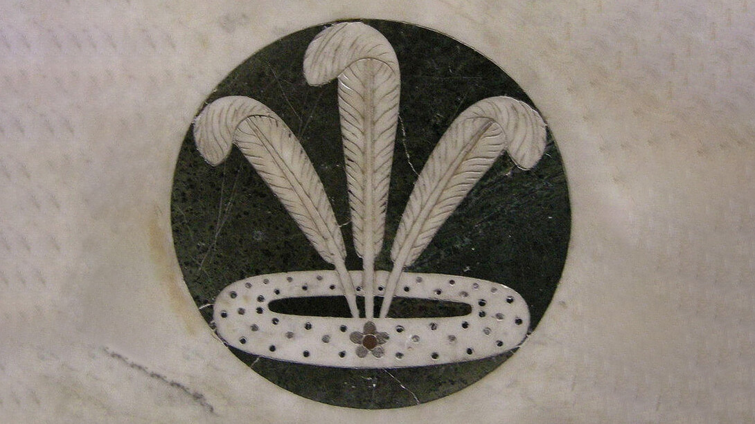 Impresa ritenuta di Cosimo de Medici, Tempietto funebre di Giovanni Rucellai, Basilica di Santa Maria Novella, Firenze