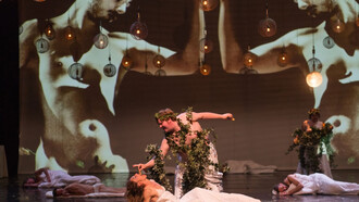 פסטיבל ישראל - תיאטרון - הר אולימפוס- צילום Ph Wonge Bergmann