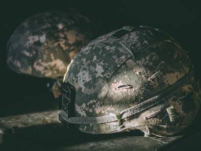 Camouflage nutshell helmet