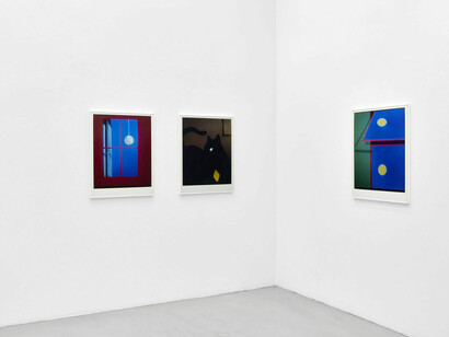 João Maria Gusmão, Day for night. Clownwork and a pale horse, ausstellungsansicht. Mit freundlicher genehmigung der Sies + Höke Galerie