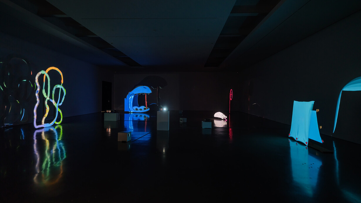 Alex Hubbard, Abstract or regular, exhibition view. Courtesy of Regen Projects 