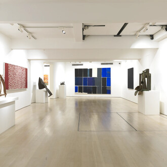 Anthony Caro and Alan Green, Shaping abstraction, exhibition view. Courtesy of Annely Juda Fine Art 