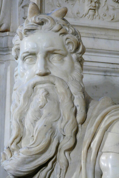 Il Mosè anti-ira: il paradosso artistico di Michelangelo e la sua rappresentazione di Mosè
