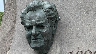 Monumento a Hubert Mumelter, Fiè allo Sciliar, Italia. Foto Giovanna Vernarecci