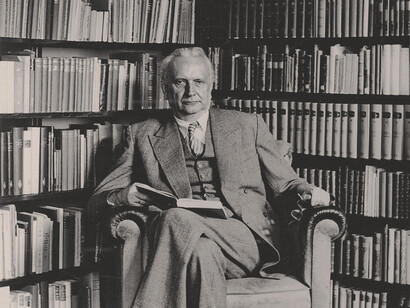 Karl Theodor Jaspers, psiquiatra y filósofo alemán y suizo, que tuvo una fuerte influencia en la teología, en la psiquiatría y en la filosofía moderna