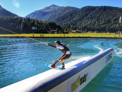 Wakeboarding in Davos