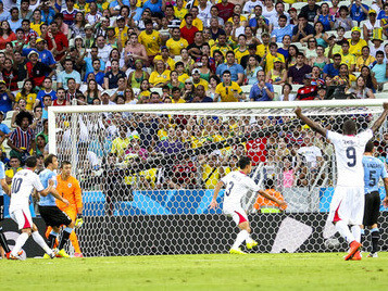 Más allá de los resultados, lo que distinguió a Costa Rica fue su identidad. Un equipo disciplinado, compacto y solidario, que combinaba orden defensivo con transiciones rápidas y efectivas. Sábado, 14 de junio de 2014 Estádio Castelão, Fortaleza, Brasil