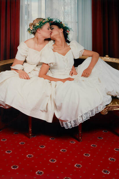 Elina Ketola, Sarjasta Morsiamet - Valokuvia valkeista unelmista, 1996–1998. Courtesy of The Finnish Museum of Photography