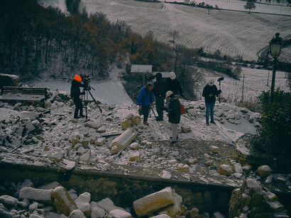 Una scena del film "La botta grossa" di Sandro Baldoni