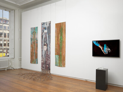 Anne de Jong, Ghosts, exhibition view. Courtesy of Upstream Gallery