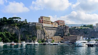 A Sorrento, il Festival del Made in Italy diventa un palcoscenico internazionale per promuovere le specialità culinarie, la moda, il design e l'arte italiana