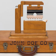 Carl Cheng, Art tool paint experiments (Paint dipper in display box) (detail), 1972. Courtesy of Museum Tinguely