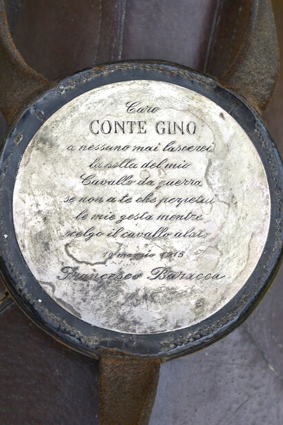 Pettorina della sella che Baracca donò al Conte nel 1915