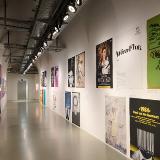 Hype und hochkultur. 75 jahre Wiener festwochen in plakaten, ausstellungsansicht. Mit freundlicher genehmigung des MAK