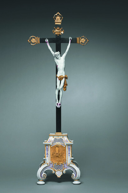 Manifattura Du Paquier, Vienna
Cristo sulla croce
1730-1735 circa
porcellana dipinta in policromia, bassorilievo indorato, legno ebanizzato, bronzo dorato
The Cleveland Museum of Art, Cleveland
