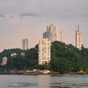ROGER EBERHARD, 
São Vicente, 2018
archival pigment print, mounted on aluminum
edition of 3 + 1 AP, ed. 1/3
image 140 x 180 cm (55 1/8 x 70 7/8 in.)
framed 145.5 x 185 x 5 cm (57 1/4 x 72 7/8 x 2 in.) 