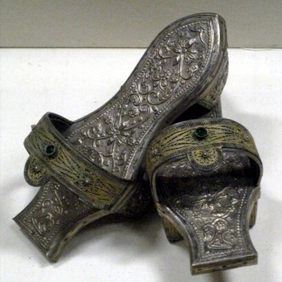 Bath shoes for Turkish hammam