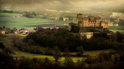 Il castello di Torrechiara, Parma, Italia, in una foto di Lara Zanarini