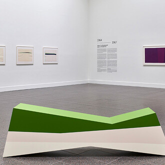 Anne Truitt, Pioneer of minimal art, exhibition view. Courtesy of Kunstsammlung Nordrhein-Westfalen