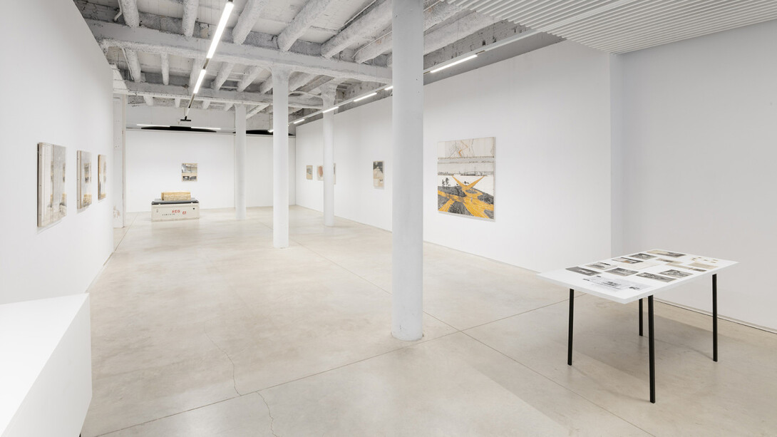 Christo & Jeanne-Claude, La arquitectura de lo no construido, vista de exhibición. Cortesía de Prats Nogueras Blanchard